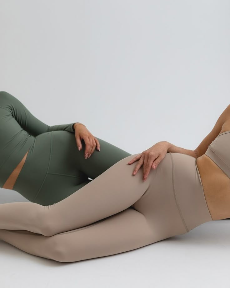 𝗟𝗘𝗚𝗚𝗜𝗡𝗚𝗦